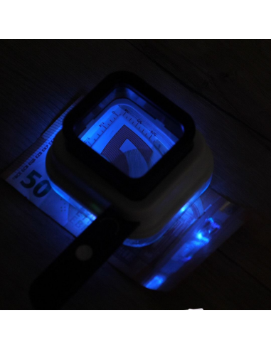 Genius Ideas GI-087663  Loupe pliable à 3 grossissements avec LED